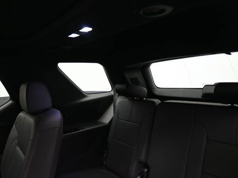 Used 2023 Chevrolet Traverse RS w/ LPO, Floor Liner Package image 21