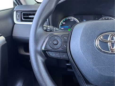 Used 2020 Toyota RAV4 XLE AWD/4WD image 13