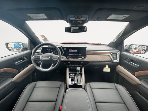 New 2026 GMC Canyon Denali image 13