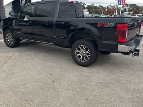 Used 2021 Ford F250 Lariat w/ Lariat Ultimate Package image 3