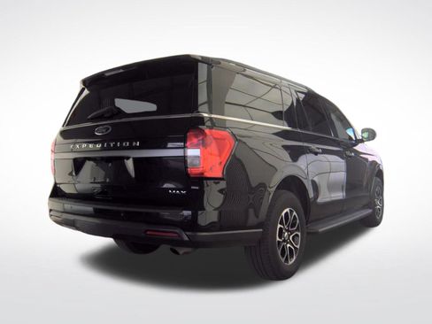 Used 2024 Ford Expedition Max XLT RWD image 6