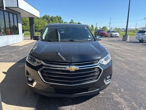 Used 2021 Chevrolet Traverse LT w/ LT Premium Package AWD/4WD image 6