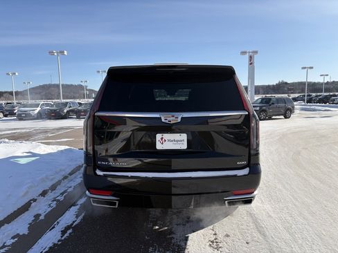 Used 2022 Cadillac Escalade ESV Premium Luxury w/ Performance Package image 3