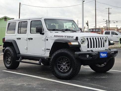 Used 2022 Jeep Wrangler Unlimited Sport image 2