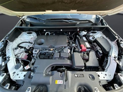 Used 2024 Toyota RAV4 LE FWD image 31