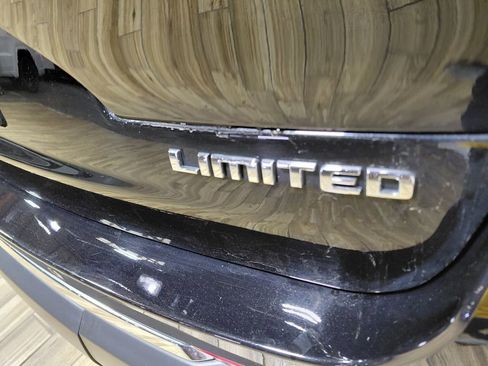 Used 2023 Jeep Grand Cherokee L Limited image 22