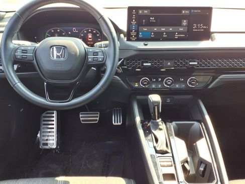 Used 2023 Honda Accord Sport image 10