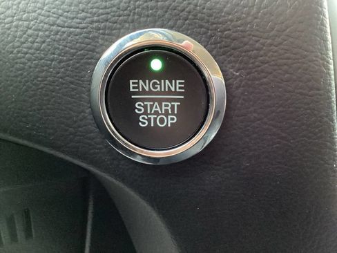 Used 2023 Ford Edge Titanium AWD/4WD image 22