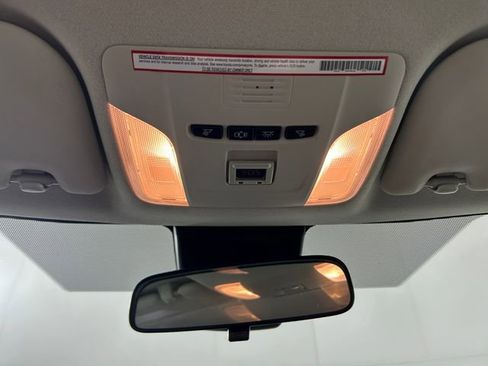 Used 2020 Toyota Corolla L image 25