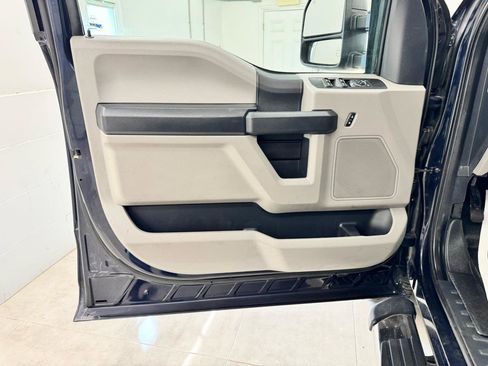 Used 2022 Ford F350 XL w/ STX Appearance Package AWD/4WD image 9