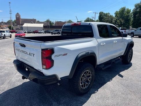 Used 2024 Chevrolet Colorado ZR2 w/ ZR2 Convenience Package III AWD/4WD image 5