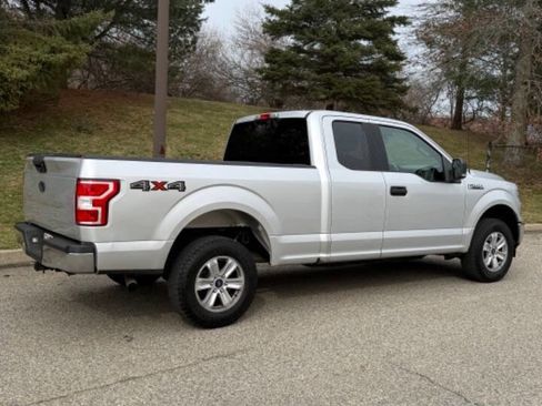Used 2019 Ford F150 XLT w/ Equipment Group 301A Mid image 3