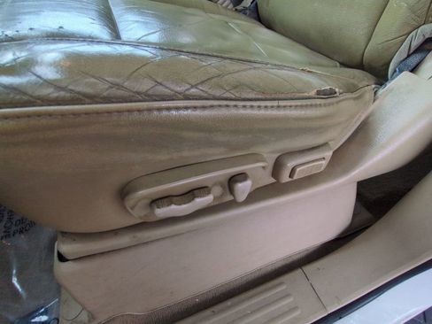 Used 2015 Nissan Armada Platinum image 13