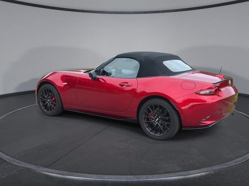 Used 2023 MAZDA MX-5 Miata Club w/ Brembo/BBS Recaro Package RWD image 6