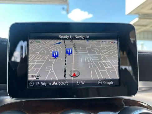 Used 2015 Mercedes-Benz C 300 4MATIC Sedan image 34