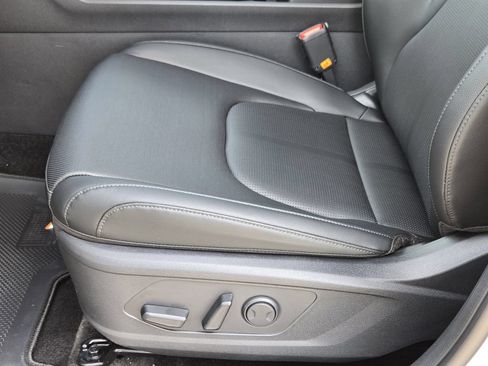 New 2026 Kia Sportage EX FWD image 19
