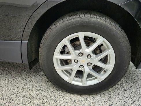 Used 2023 Chevrolet Equinox LT AWD/4WD image 9