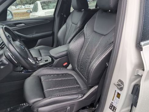 Used 2024 BMW X3 xDrive30i AWD/4WD image 9