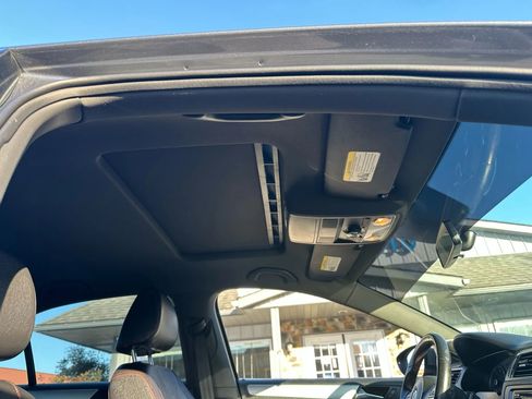 Used 2012 Volkswagen Jetta GLI image 37