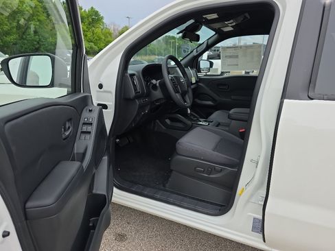 New 2026 Nissan Frontier SV AWD/4WD image 16