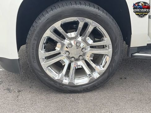 Used 2020 GMC Yukon SLT w/ Premium Edition AWD/4WD image 26