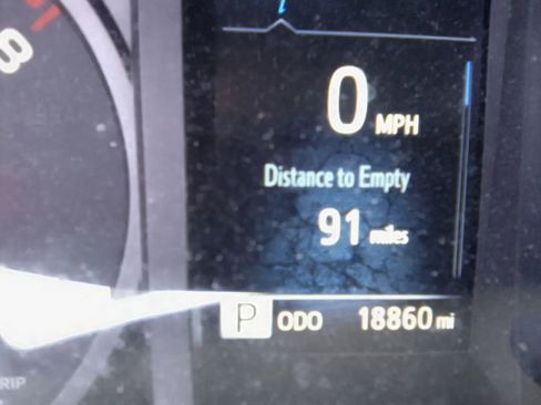 Used 2023 Toyota Tacoma SR image 15