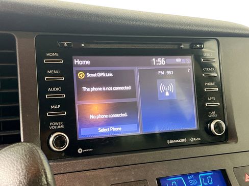 Used 2020 Toyota Sienna LE FWD image 25