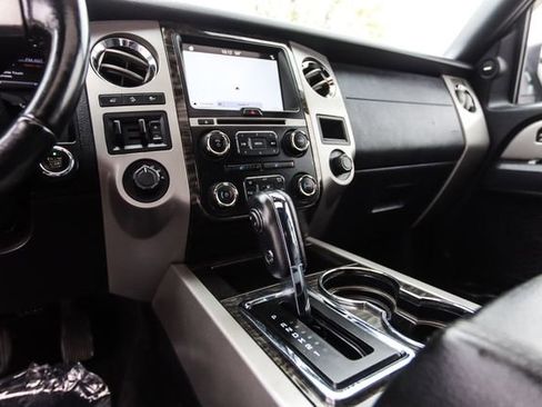 Used 2016 Ford Expedition Limited w/ Equipment Group 301A image 23
