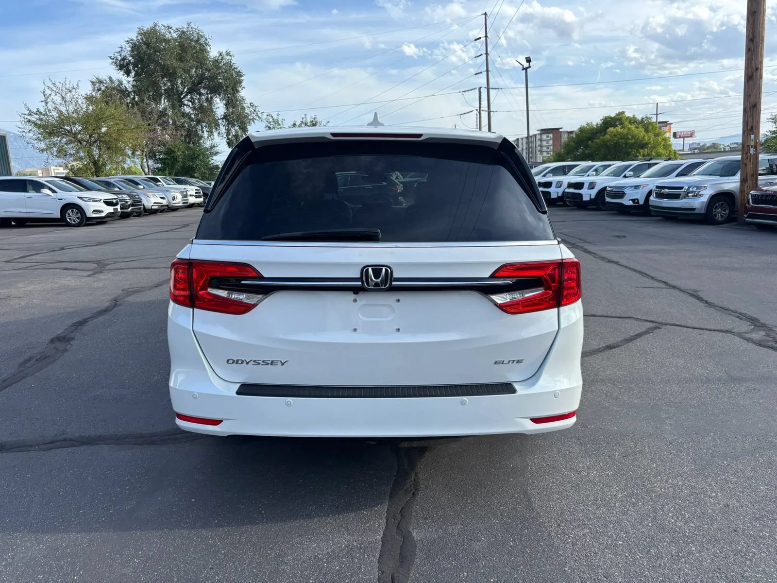 Used 2023 Honda Odyssey Elite image 6