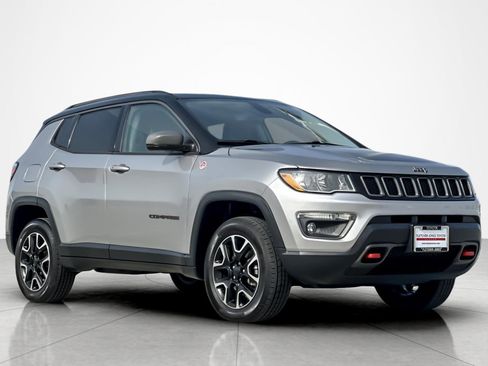 Used 2020 Jeep Compass Trailhawk image 7