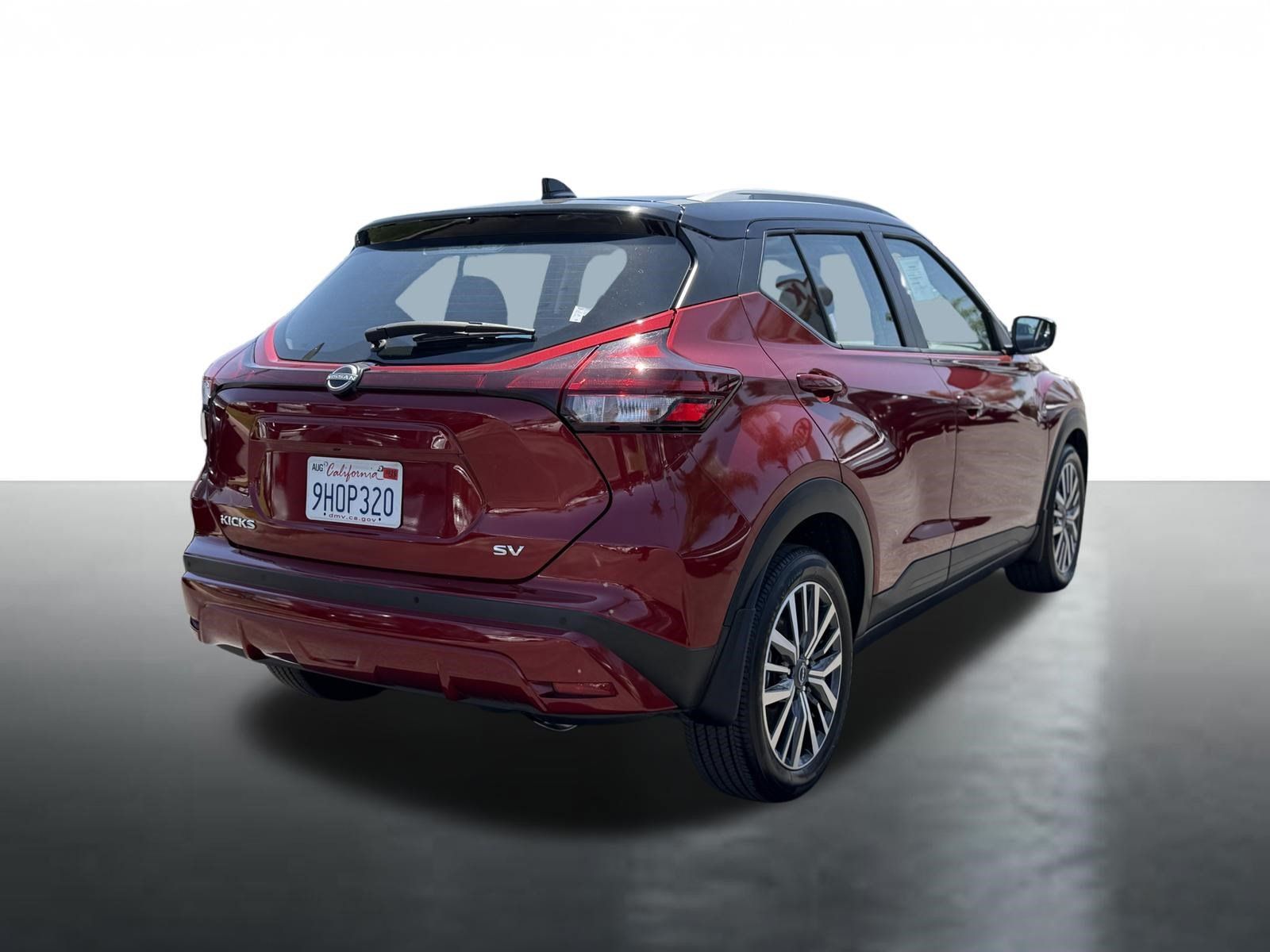 Used 2023 Nissan Kicks SV FWD image 8