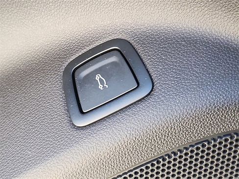 Certified 2021 Cadillac CT5 Premium Luxury image 24