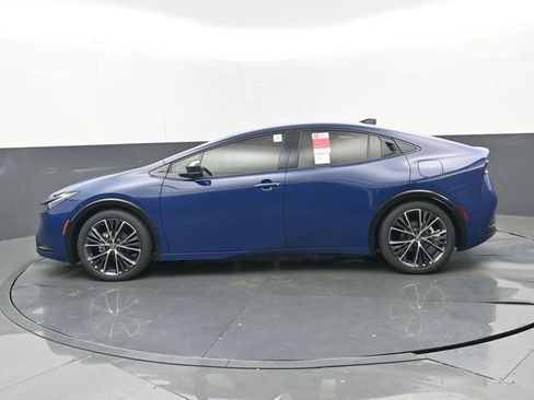 New 2026 Toyota Prius XLE image 33