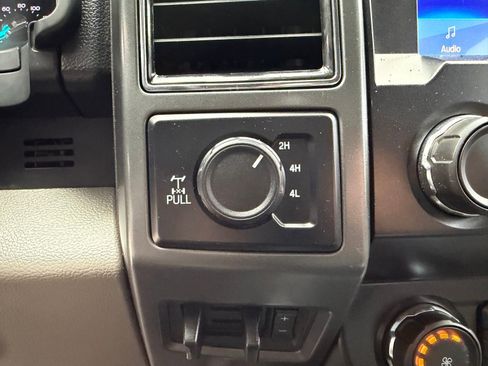 Used 2022 Ford F350 XLT w/ Black Appearance Package image 23