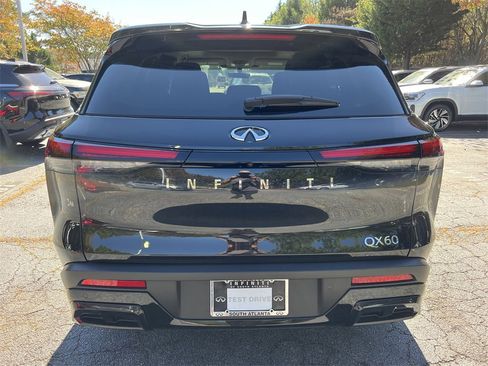 Certified 2025 INFINITI QX60 Pure image 4