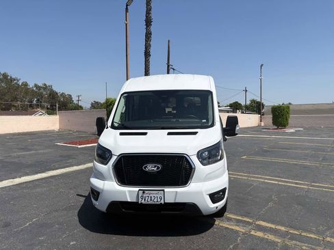 Used 2026 Ford Transit 350 XLT image 3