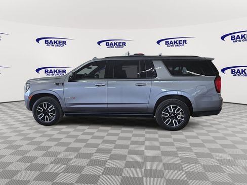 Used 2021 GMC Yukon XL AT4 w/ AT4 Premium Plus Package AWD/4WD image 8