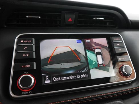 Used 2019 Nissan Kicks SR w/ SR Premium Package FWD image 26