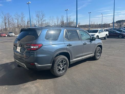 New 2026 Honda Pilot TrailSport image 5