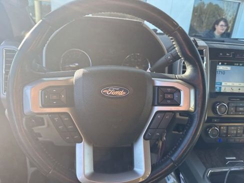 Used 2017 Ford F250 Lariat w/ Lariat Value Package image 20