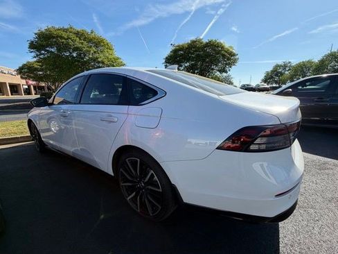 Used 2025 Honda Accord Touring image 5