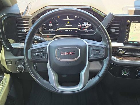 Used 2022 GMC Sierra 1500 Elevation w/ LPO, Elevation Black Package AWD/4WD image 18