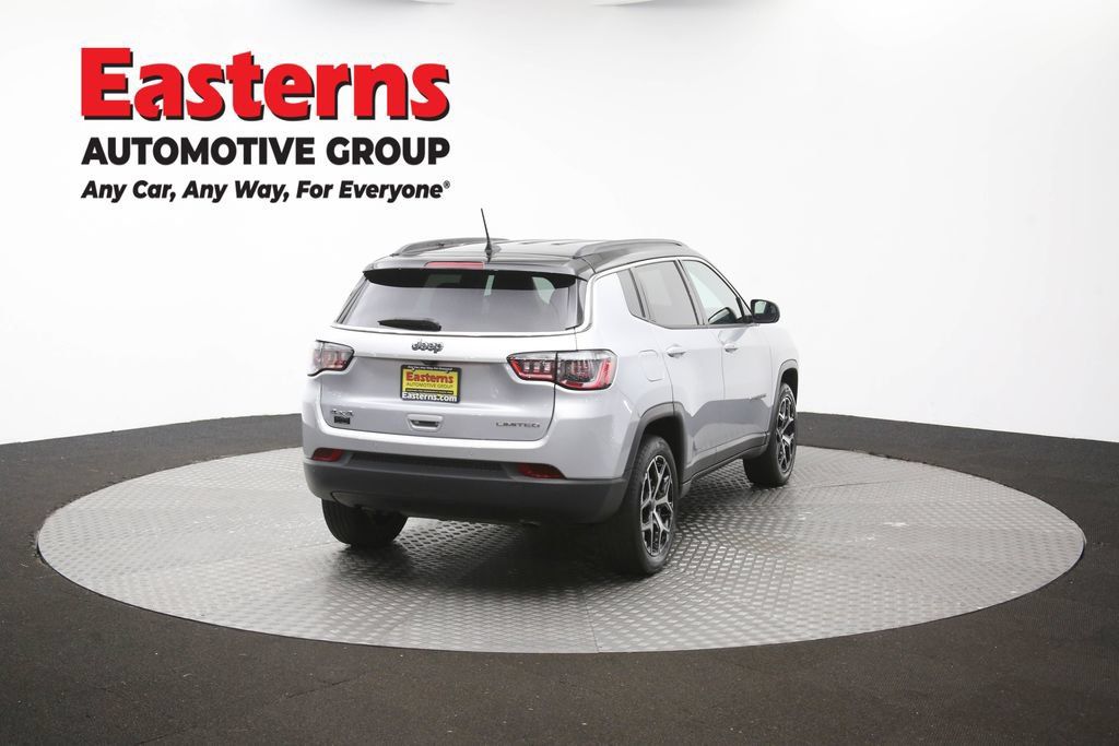 Used 2025 Jeep Compass Limited AWD/4WD image 39