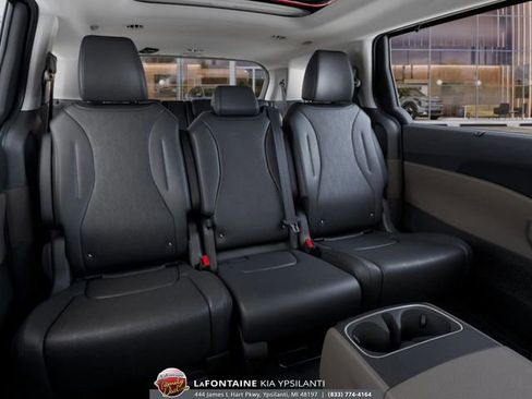 New 2026 Kia Carnival SX image 16