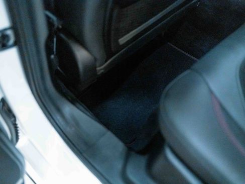 Used 2017 Alfa Romeo Giulia Quadrifoglio image 47