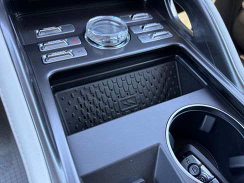 New 2026 Lincoln Nautilus Premier AWD/4WD image 27