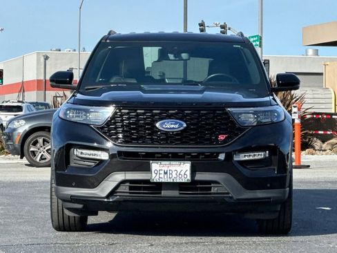Certified 2022 Ford Explorer ST w/ Equipment Group 401A AWD/4WD image 9