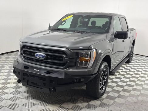 Used 2021 Ford F150 XLT w/ Equipment Group 302A High AWD/4WD image 10