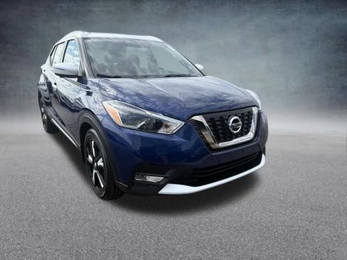 Used 2018 Nissan Kicks SR FWD image 4