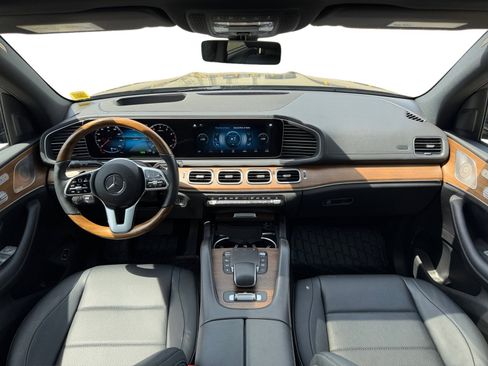 Used 2022 Mercedes-Benz GLS 450 4MATIC image 19